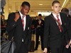Paul Pogba sẽ ở lại M.U vì "nể" Ferdinand